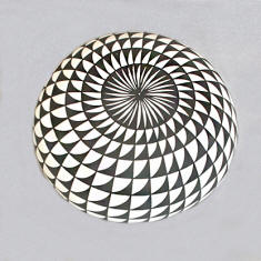 a2147 Black and white Laguna style geometric pot, bottom view